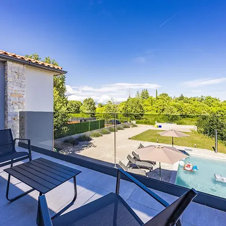 Jan For 6 Persons Near Labin - Rabac With 32 M2 Private Pool & Kids Playground Villa *