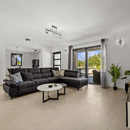 Villa Jan For 6 Persons Near Labin - Rabac With 32 M2 Private Pool & Kids Playground