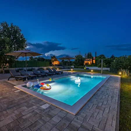 Jan For 6 Persons Near Labin - Rabac With 32 M2 Private Pool & Kids Playground